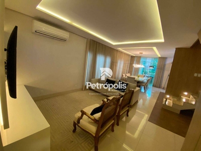 Sobrado, 3 quartos, 214 m² - Foto 2