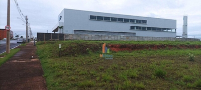 Loteamento e Condomínio, 2032 m² - Foto 2