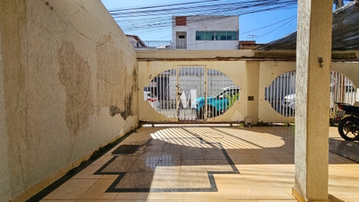 Casa, 4 quartos, 300 m² - Foto 3