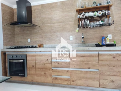 Casa, 4 quartos, 302 m² - Foto 1