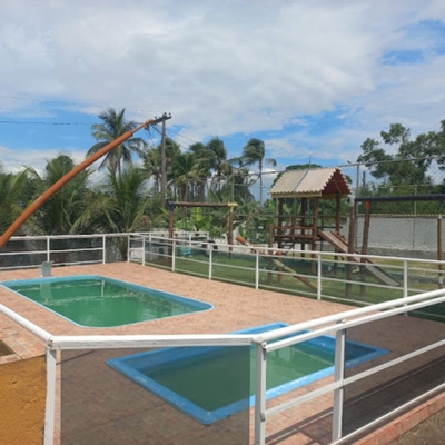 Sítio, 2 quartos, 2400 m² - Foto 1