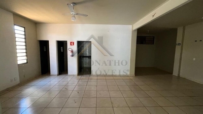 Prédio Inteiro, 240 m² - Foto 3
