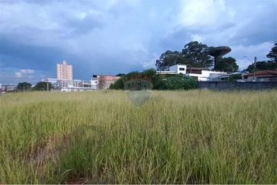 Loteamento e Condomínio, 2700 m² - Foto 4