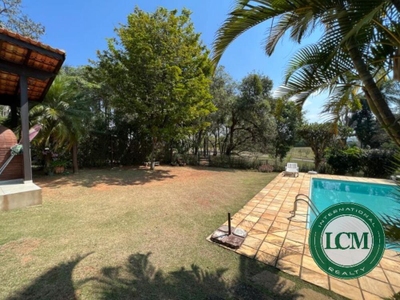 Casa, 4 quartos, 216 m² - Foto 1