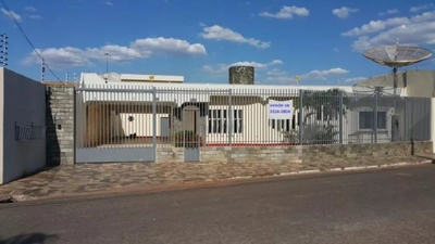 Casa, 8 quartos, 424 m² - Foto 1