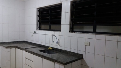 Casa, 2 quartos, 300 m² - Foto 1