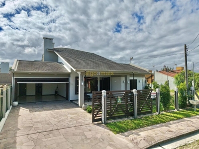 Casa, 4 quartos, 262 m² - Foto 1