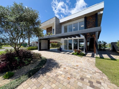 Casa de Condomínio, 4 quartos - Foto 1