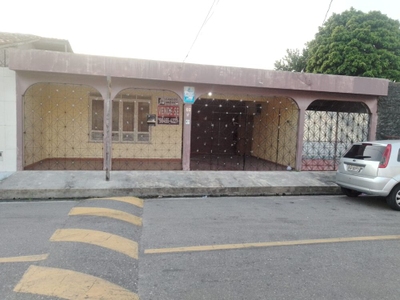 Casa, 3 quartos, 185 m² - Foto 2