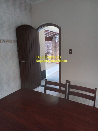 Casa, 3 quartos, 270 m² - Foto 1