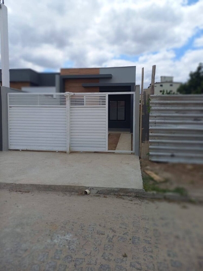 Casa, 2 quartos, 45 m² - Foto 1