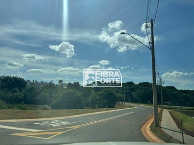 Loteamento e Condomínio, 300 m² - Foto 1