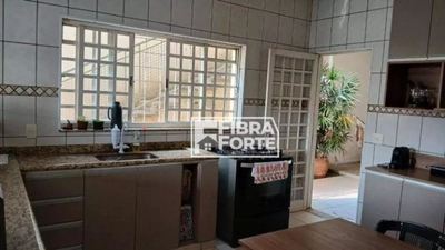 Casa, 4 quartos, 250 m² - Foto 5