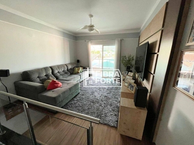 Casa, 3 quartos, 227 m² - Foto 1