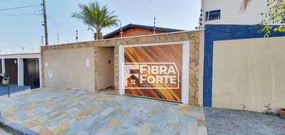 Casa, 3 quartos, 168 m² - Foto 2