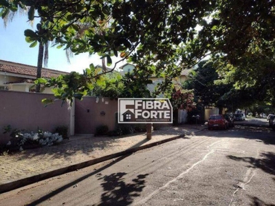 Casa, 4 quartos, 353 m² - Foto 1