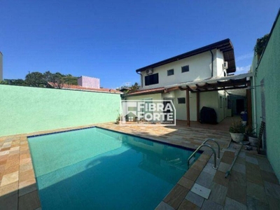 Casa, 3 quartos, 238 m² - Foto 2