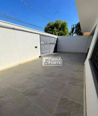 Casa, 4 quartos, 221 m² - Foto 2