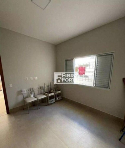 Casa, 4 quartos, 221 m² - Foto 1