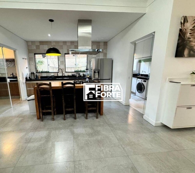 Casa, 4 quartos, 286 m² - Foto 1