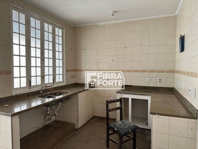 Casa, 10 quartos, 316 m² - Foto 1