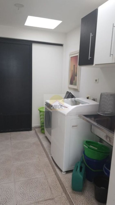 Casa, 3 quartos, 318 m² - Foto 1