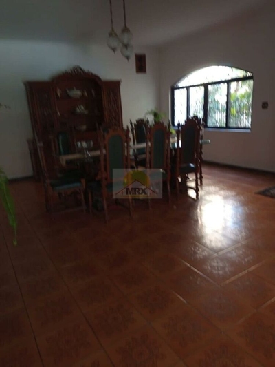Casa, 3 quartos, 330 m² - Foto 1