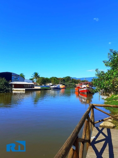 Casa, 5 quartos, 233 m² - Foto 1