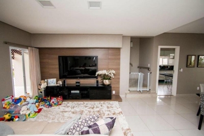 Casa, 3 quartos, 300 m² - Foto 1