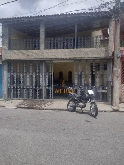 Sobrado, 3 quartos, 213 m² - Foto 2