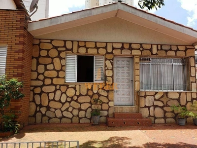 Casa, 4 quartos, 140 m² - Foto 1