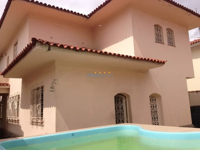 Casa, 6 quartos, 465 m² - Foto 1