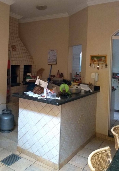 Casa, 3 quartos, 184 m² - Foto 2