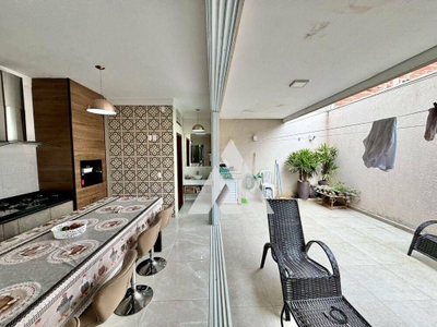 Casa, 3 quartos, 264 m² - Foto 4