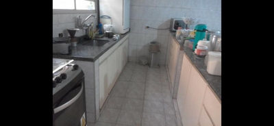 Casa, 3 quartos, 242 m² - Foto 1