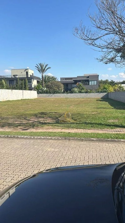 Loteamento e Condomínio, 1200 m² - Foto 1