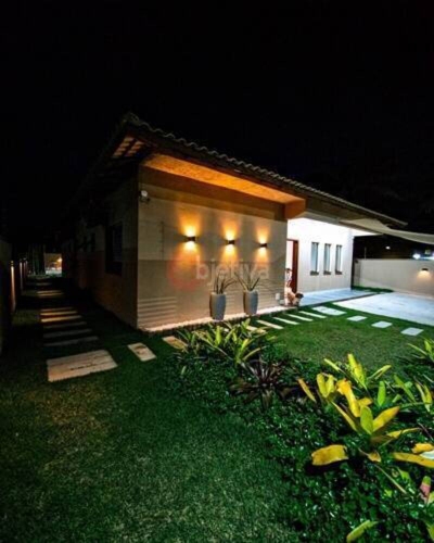 Casa, 3 quartos, 216 m² - Foto 2