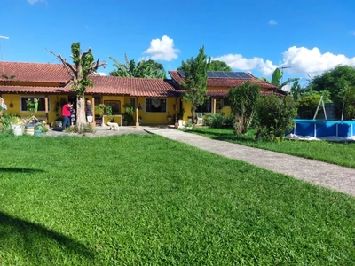 Sítio, 3 quartos, 1000 m² - Foto 1