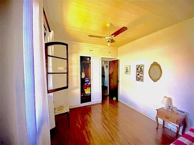 Casa, 3 quartos, 259 m² - Foto 2