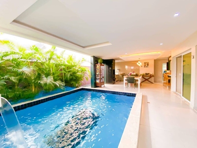 Casa, 5 quartos, 334 m² - Foto 1