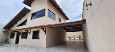 Casa, 4 quartos, 219 m² - Foto 1