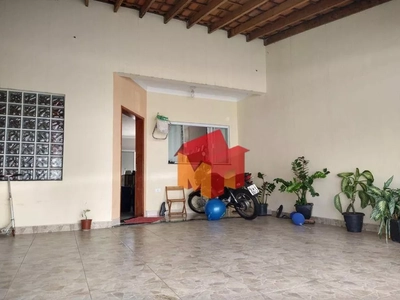 Casa, 4 quartos, 175 m² - Foto 1