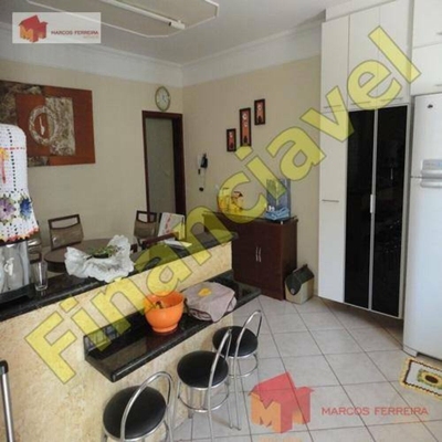 Casa, 3 quartos, 210 m² - Foto 3