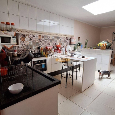 Casa, 3 quartos, 208 m² - Foto 5