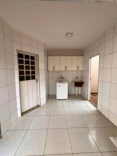 Casa, 3 quartos, 200 m² - Foto 3
