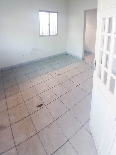 Casa, 6 quartos, 240 m² - Foto 4