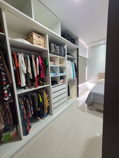 Casa, 3 quartos, 246 m² - Foto 2