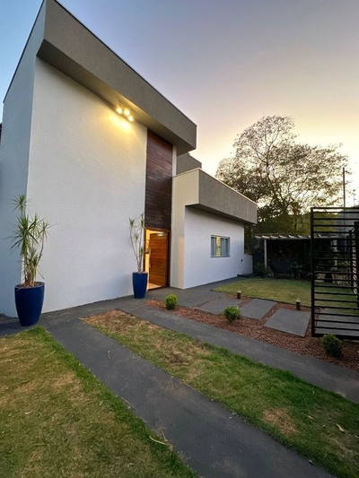 Casa, 3 quartos, 285 m² - Foto 2