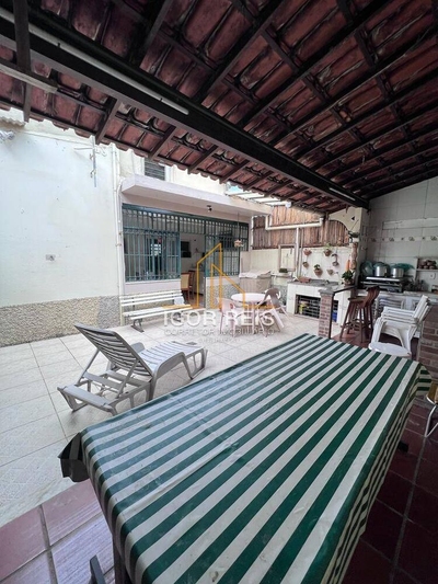 Casa, 4 quartos, 161 m² - Foto 2