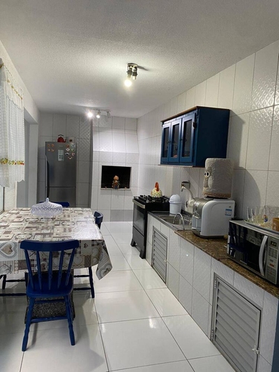 Casa, 4 quartos, 200 m² - Foto 1